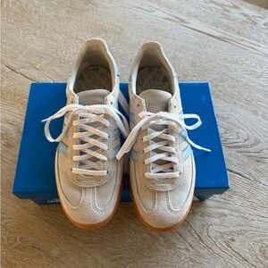 Adidas spezials light Blue striped W8